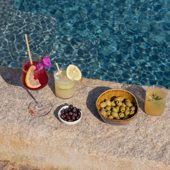 Relaxation, sunshine and vineyards in South Corsica