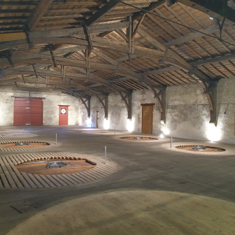 Historic vat room tour in Margaux