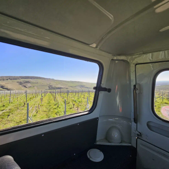 Estafette van tour through the Épernay vineyards
