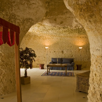 Prestige stay in a Loire château