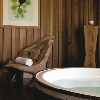 Spa and wine stay near Bordeaux