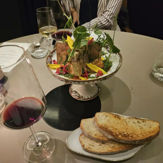 Gourmet dinner in Saint-Amour
