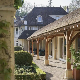 Romantic getaway on the Burgundy wine route