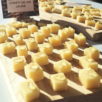 Comté cheese and wine stay in the Jura