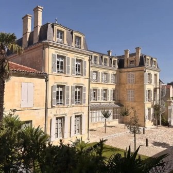 Visit to the historic Maison Rémy Martin