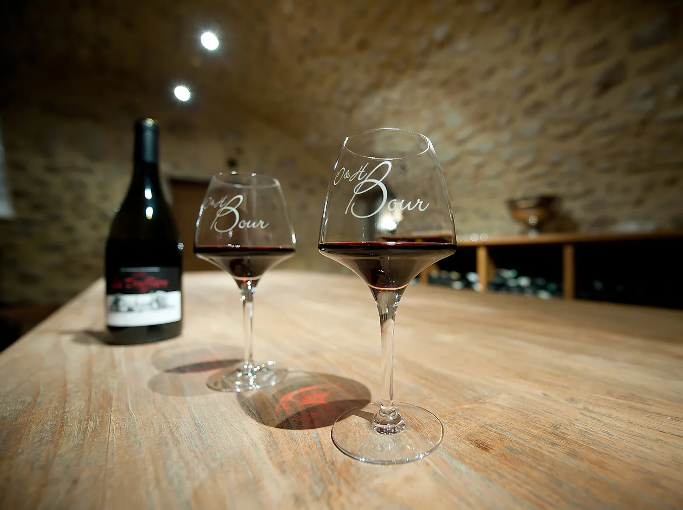 Wine-tasting at the domaine de Grangeneuve in Drôme