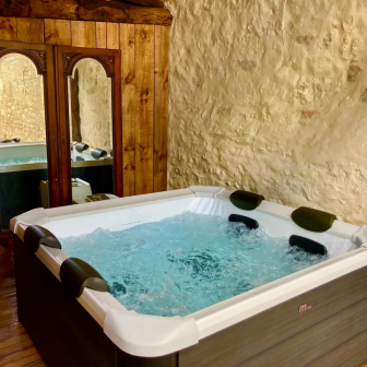 Jacuzzi
