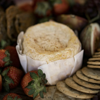 Dégustation de crottin de Chavignol, fromage local de Sancerre