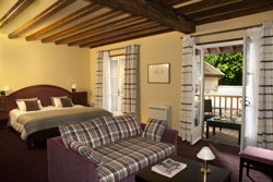 Hôtel Le Montrachet - Burgundy - Bedroom