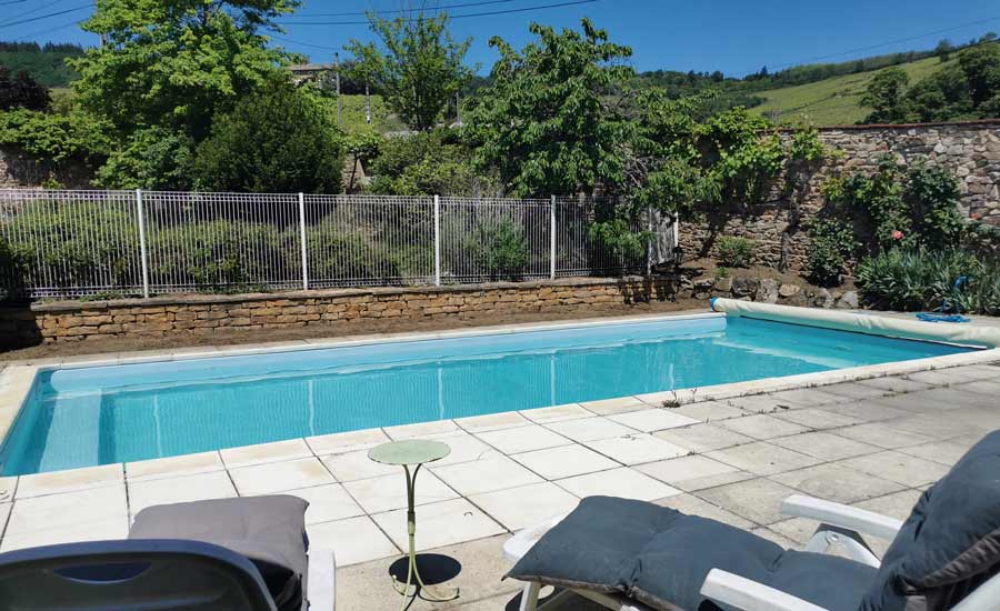 Chambre d’hôtes La Tour - Beaujolais - Swimming Pool