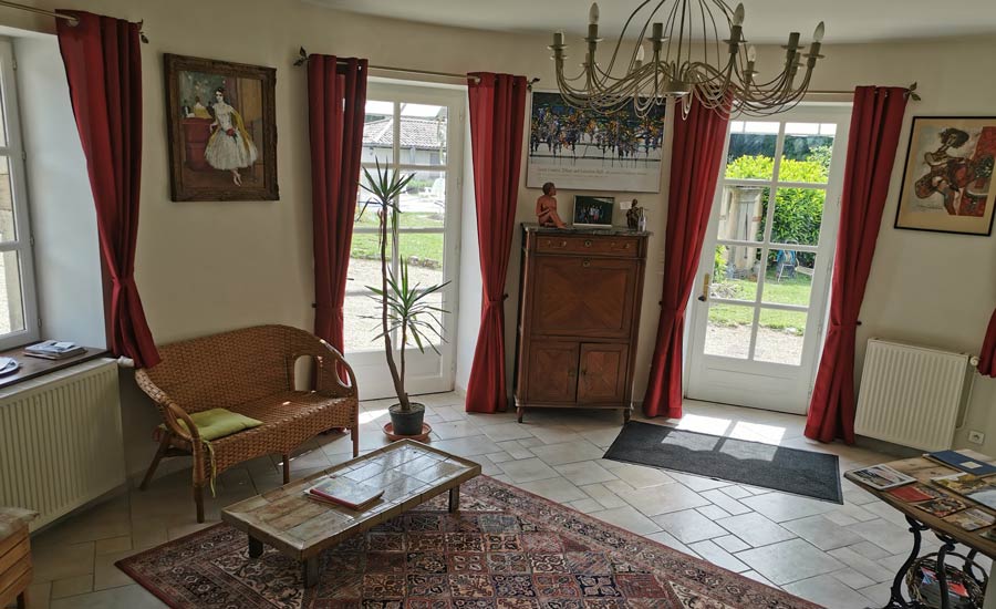 Chambre d’hôtes La Tour - Beaujolais - Living Room