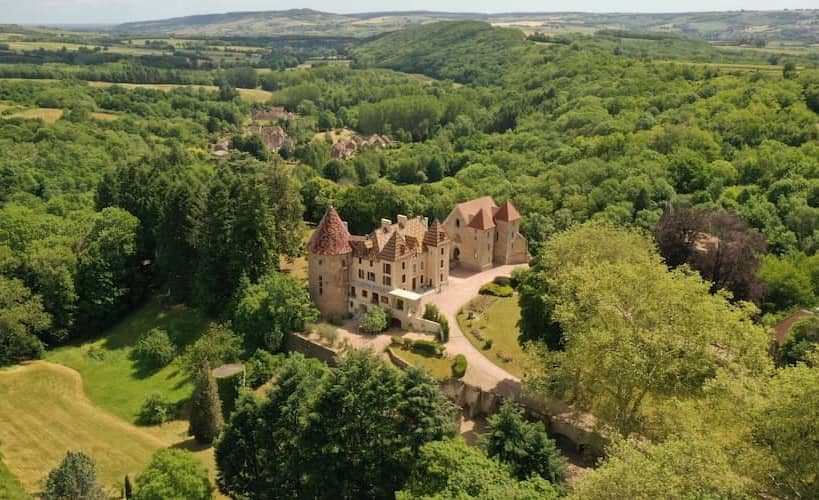 Château de Couches - Hébergement en Bourgogne