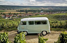 Estafette tour in the Champagne vineyard